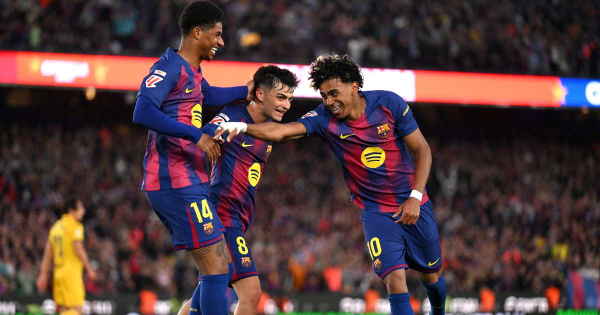 Barcelona Cruise Past Espanyol to Extend Title Lead